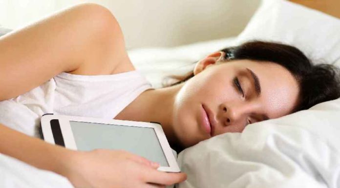 女生頭髮總髮油,是什麼因素導致,做好這5點,控油原來這樣簡單