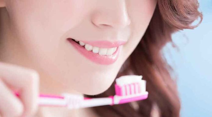 牙齒怎麼刷會比較白?教你4個方法,讓你笑得更燦爛
