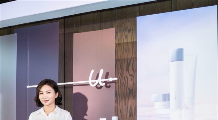 愛漂亮/柳燕老師曝「超逆齡」按摩手法!靠這3招解決垮臉